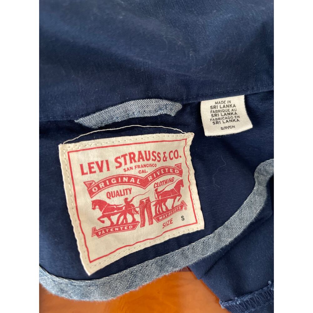 Levi’s Women’s Blue Drawstring Button -Up Cotton … - image 3